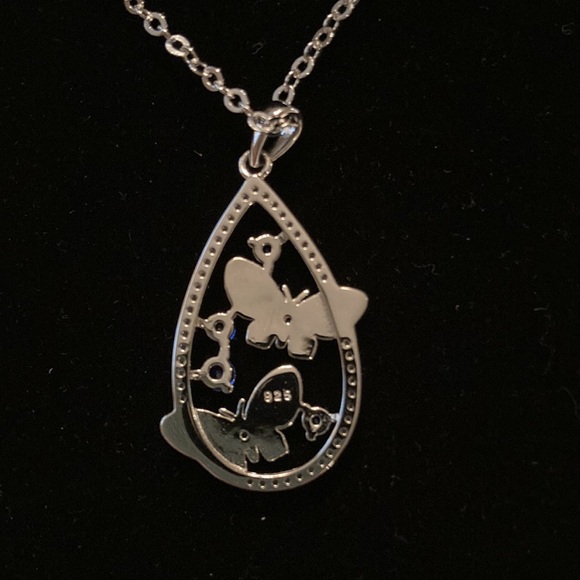 Lisa Robertson Enamel Butterfly Sterling Necklace, never worn - Picture 4 of 5